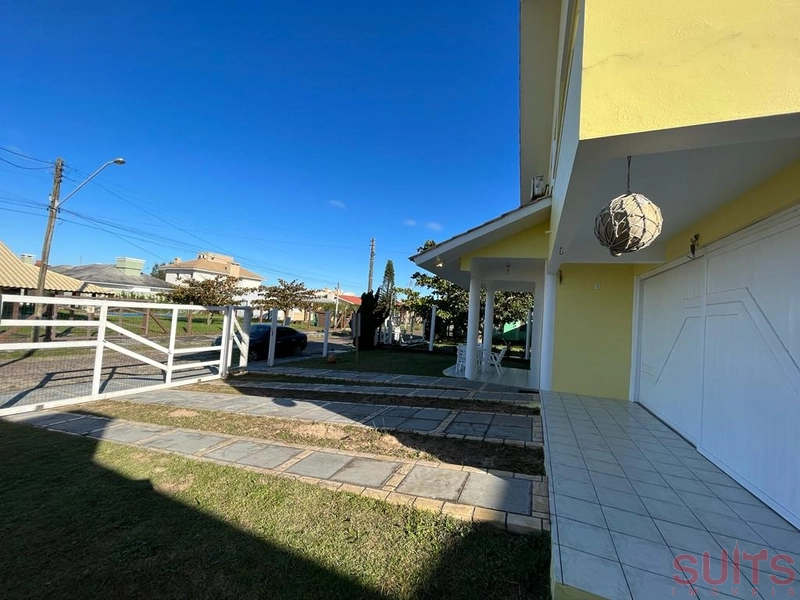 Excelente sobrado próximo ao mar na praia de Maristela em Xangri-Lá: 3ª foto da galeria de imagens do imóvel