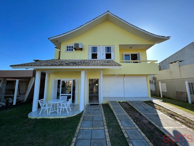 Excelente sobrado próximo ao mar na praia de Maristela em Xangri-Lá: 2ª foto da galeria de imagens do imóvel