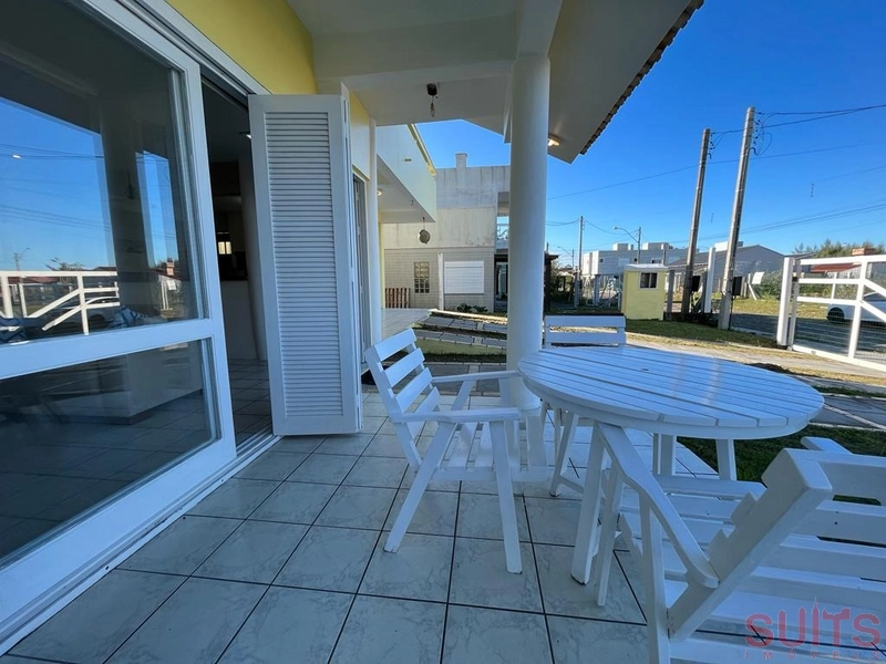 Excelente sobrado próximo ao mar na praia de Maristela em Xangri-Lá: 4ª foto da galeria de imagens do imóvel