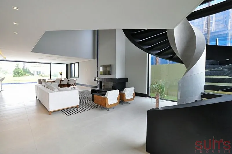 Excelente sobrado beira-lago no Condomínio Enseada: 5ª foto da galeria de imagens do imóvel