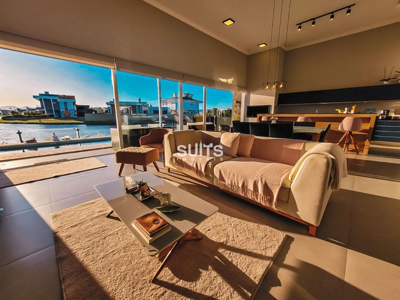 Casa mobiliada e decorada na beira do lago no condomínio Riviera: 9ª foto da galeria de imagens do imóvel