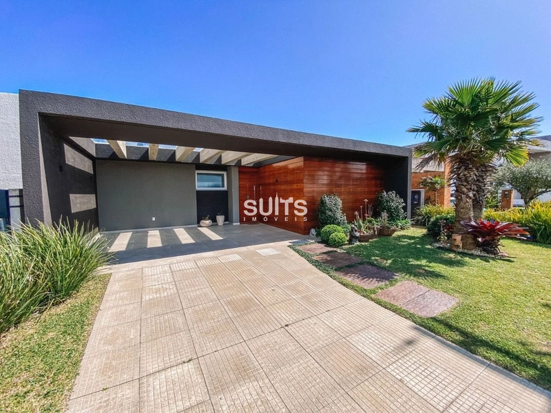 Casa mobiliada e decorada na beira do lago no condomínio Riviera: 2ª foto da galeria de imagens do imóvel