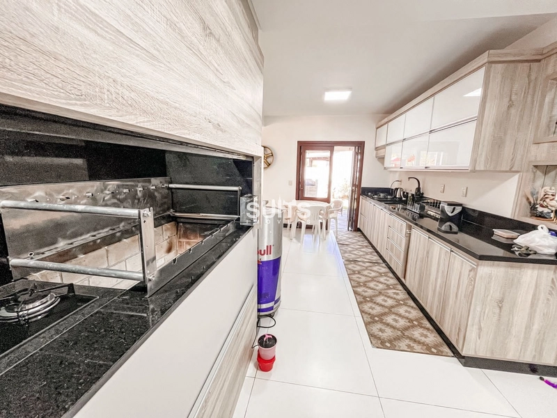 Lindo sobrado  em Atlântida: 23ª foto da galeria de imagens do imóvel