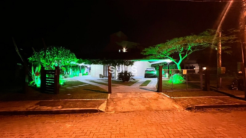 Lindo sobrado  em Atlântida: 34ª foto da galeria de imagens do imóvel