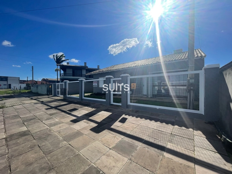 Excelente Casa no Centro de Xangri-lá, amplo pátio!: 2ª foto da galeria de imagens do imóvel