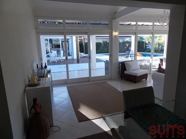 Belíssimo sobrado com 2 terrenos no condomínio Porto Coronado: 4ª foto da galeria de imagens do imóvel