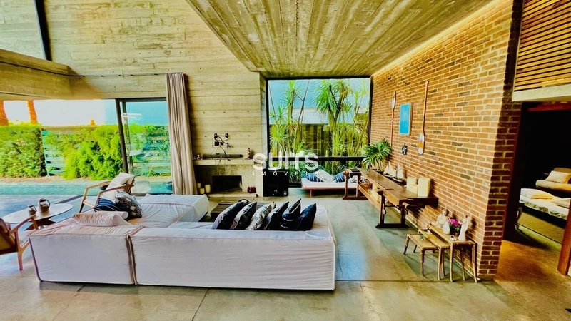 Sobrado beira lago mobiliado e decorado no Condomínio Enseada.: 8ª foto da galeria de imagens do imóvel