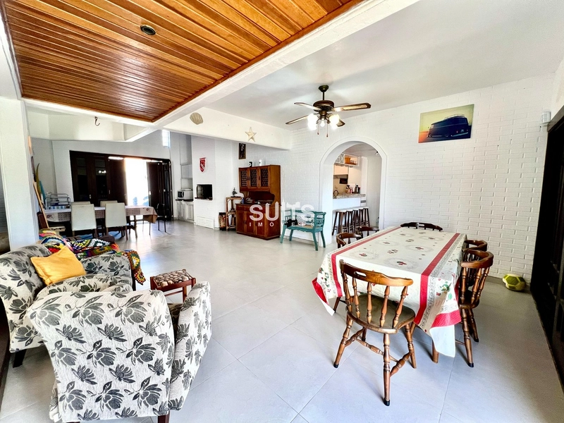 Excelente sobrado à venda próximo ao mar na praia de Rainha do mar: 25ª foto da galeria de imagens do imóvel