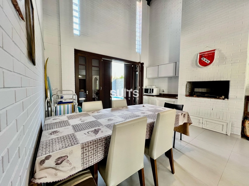 Excelente sobrado à venda próximo ao mar na praia de Rainha do mar: 22ª foto da galeria de imagens do imóvel