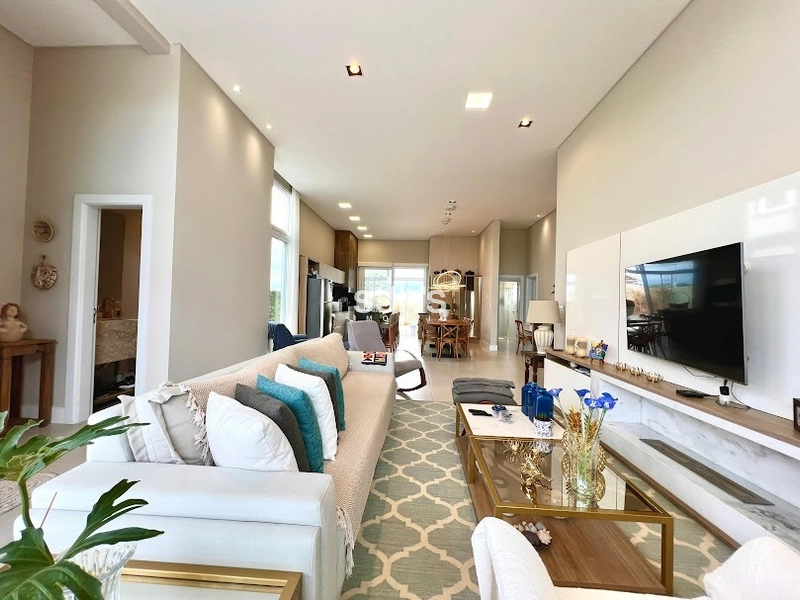 Excelente casa mobiliada e decorada no condomínio Quintas do Lago: 3ª foto da galeria de imagens do imóvel