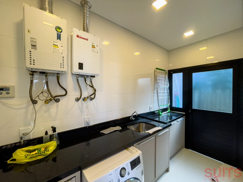 Excelente sobrado beira lago no condomínio Enseada: 17ª foto da galeria de imagens do imóvel