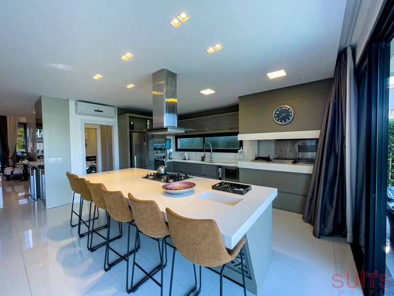 Excelente sobrado beira lago no condomínio Enseada: 16ª foto da galeria de imagens do imóvel