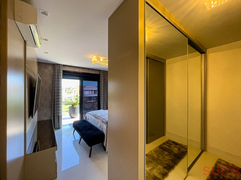 Excelente sobrado beira lago no condomínio Enseada: 38ª foto da galeria de imagens do imóvel