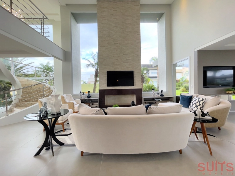 Lindo sobrado beira-lago no Condomínio Enseada: 9ª foto da galeria de imagens do imóvel