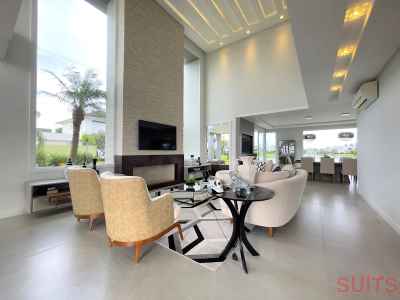 Lindo sobrado beira-lago no Condomínio Enseada: 5ª foto da galeria de imagens do imóvel