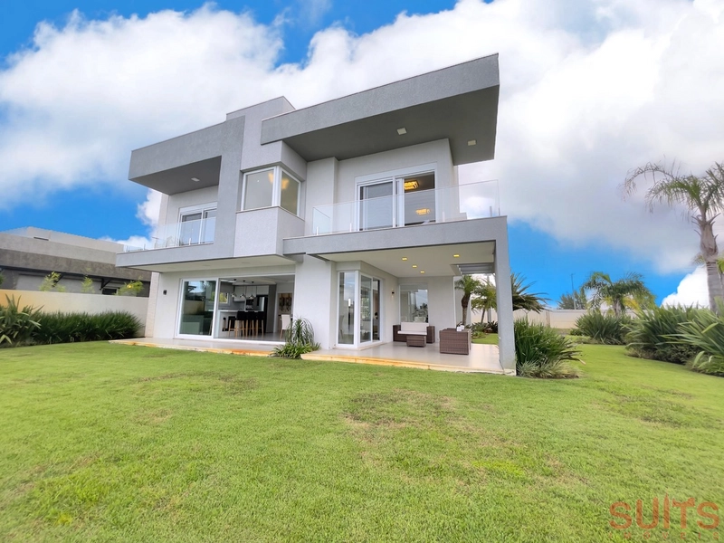 Lindo sobrado beira-lago no Condomínio Enseada: 30ª foto da galeria de imagens do imóvel