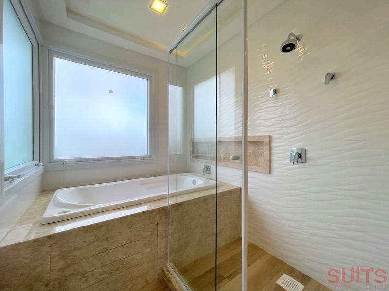 Lindo sobrado beira-lago no Condomínio Enseada: 40ª foto da galeria de imagens do imóvel