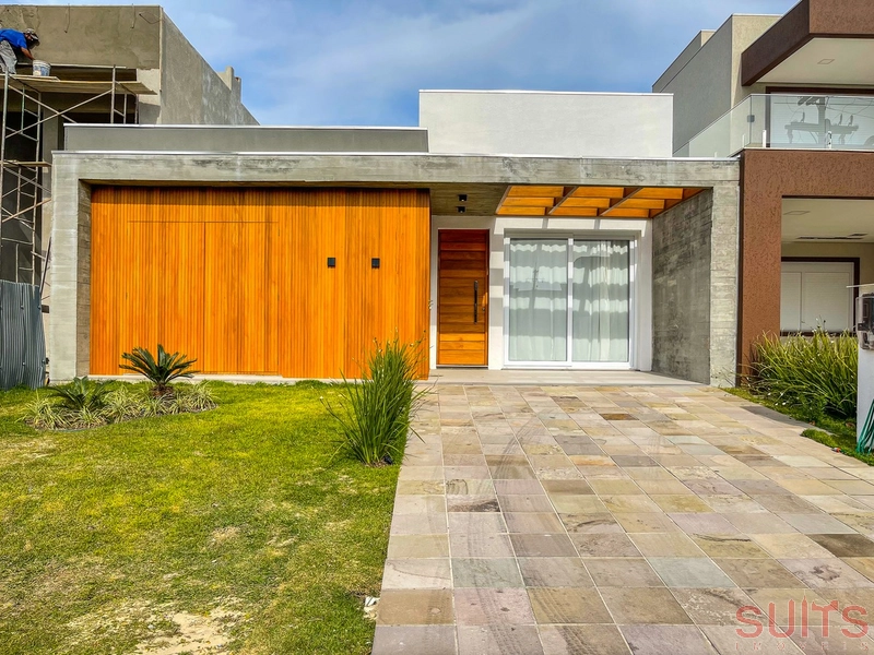 Casa em excelente localização no condomínio Blue em Xangri-Lá