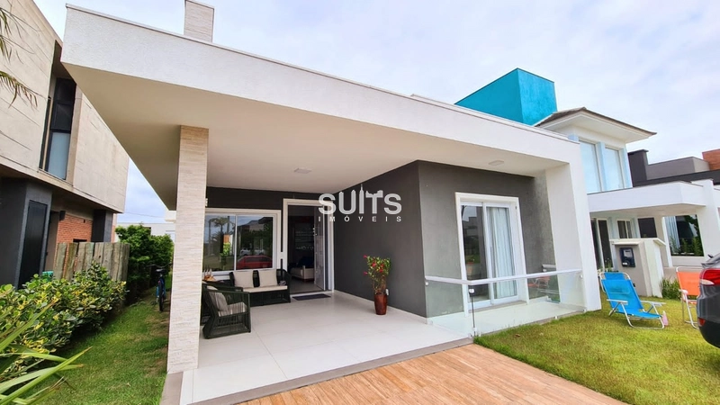 Excelente casa à venda no Acqualina