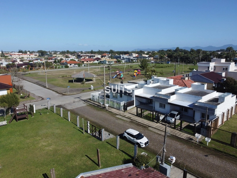 Casa a poucos metros do mar na praia do Remanso em Xangri-Lá: 2ª foto da galeria de imagens do imóvel