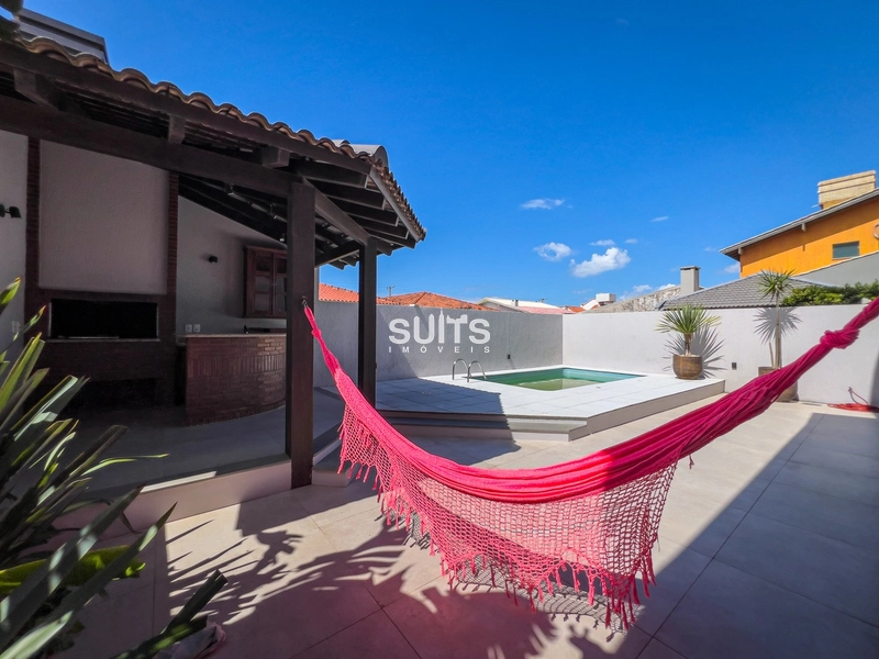 Magnífico sobrado na divisa com Atlântida a 2 quadras do mar: 27ª foto da galeria de imagens do imóvel