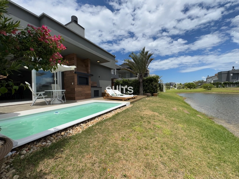 Linda casa no condomínio Riviera: 25ª foto da galeria de imagens do imóvel