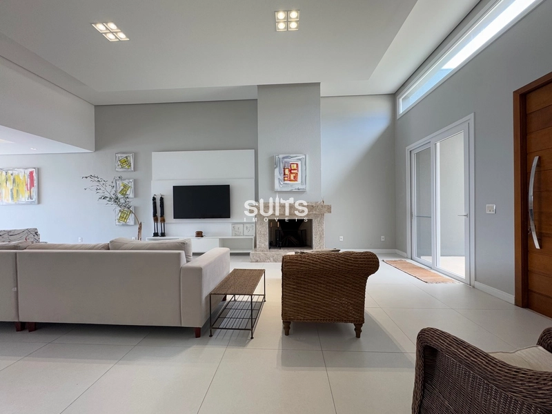 Linda casa no condomínio Riviera: 6ª foto da galeria de imagens do imóvel