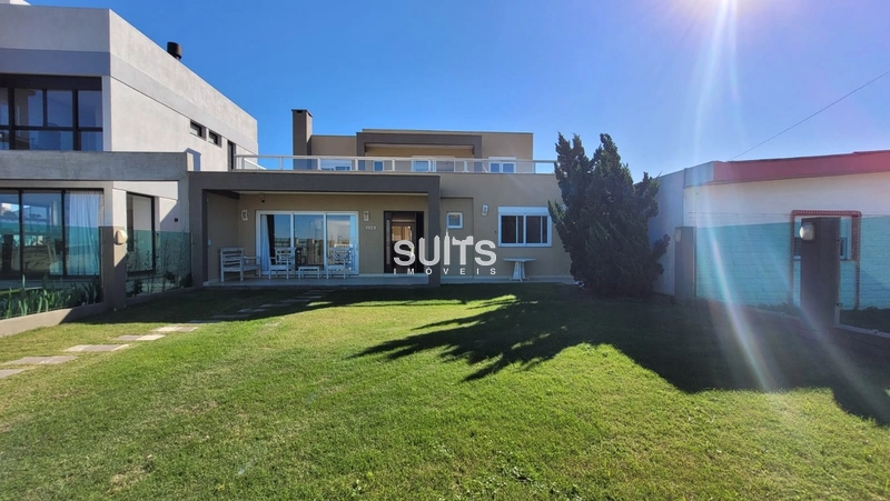 Excelente Sobrado na Beira Mar na praia de Rainha do Mar em Xangri-Lá: 4ª foto da galeria de imagens do imóvel