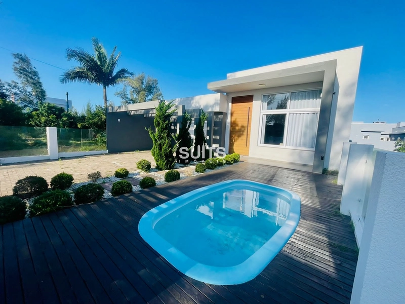 Excelente casa à venda no centro da praia de Xangri-Lá
