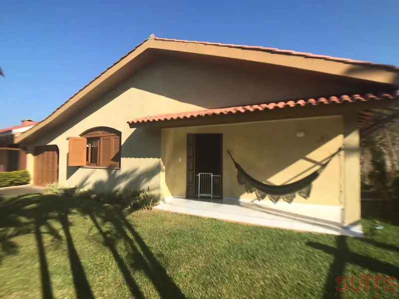 Excelente casa no Centro da praia de Xangri-Lá