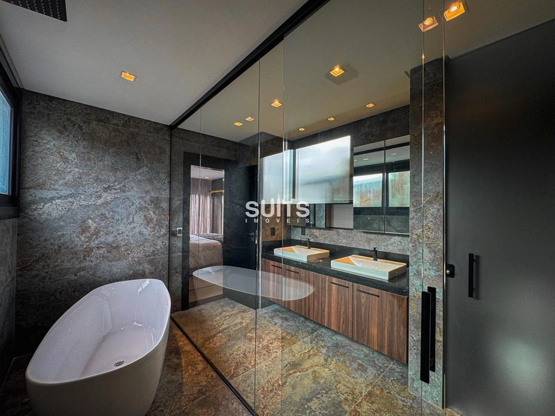 Excelente casa beira lago no condomínio Enseada: 34ª foto da galeria de imagens do imóvel