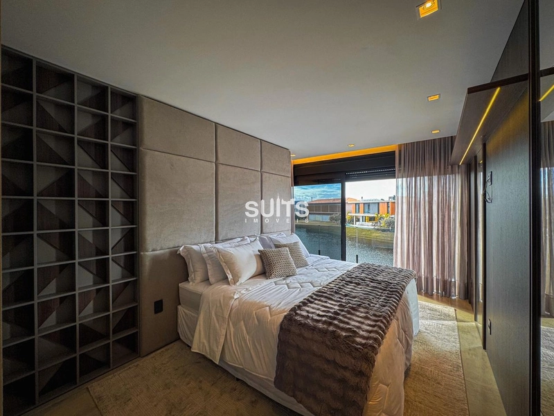 Excelente casa beira lago no condomínio Enseada: 48ª foto da galeria de imagens do imóvel