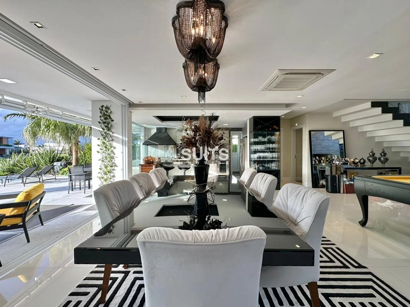 Belíssima Mansão no Condomínio Enseada: 11ª foto da galeria de imagens do imóvel