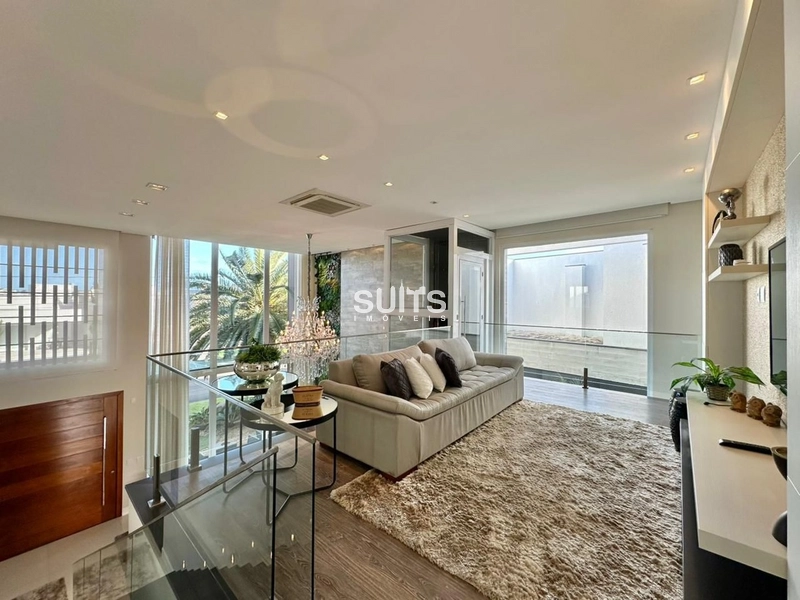 Belíssima Mansão no Condomínio Enseada: 30ª foto da galeria de imagens do imóvel