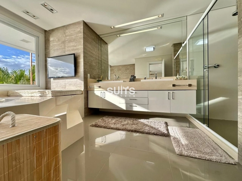 Belíssima Mansão no Condomínio Enseada: 36ª foto da galeria de imagens do imóvel