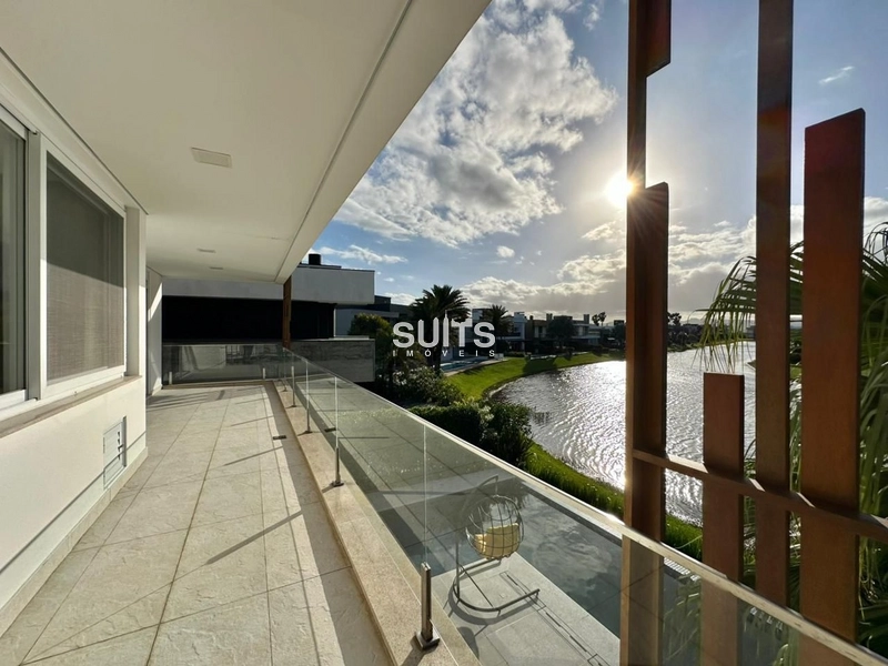 Belíssima Mansão no Condomínio Enseada: 33ª foto da galeria de imagens do imóvel