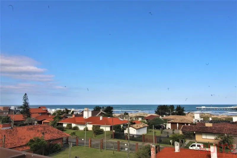 Belíssimo sobrado com vista para o mar na Praia de Atlântida: 23ª foto da galeria de imagens do imóvel