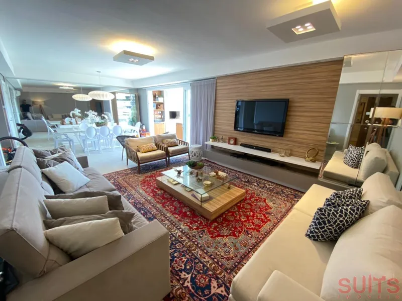 Excelente Apartamento no Condomínio Rossi