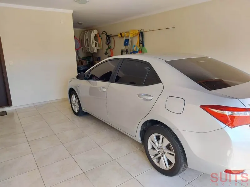 Excelente sobrado na avenida principal do Centro de Xangri-Lá: 15ª foto da galeria de imagens do imóvel