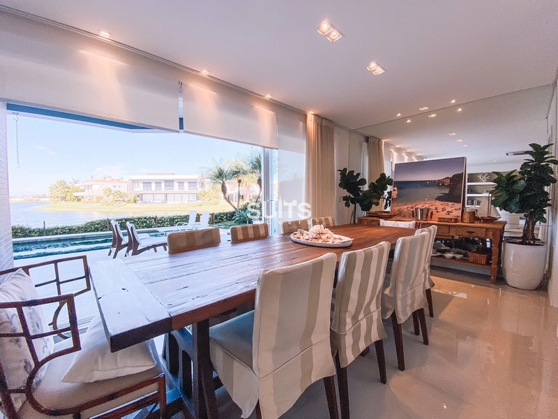 Belíssimo sobrado beira lago à venda no condomínio Enseada: 14ª foto da galeria de imagens do imóvel