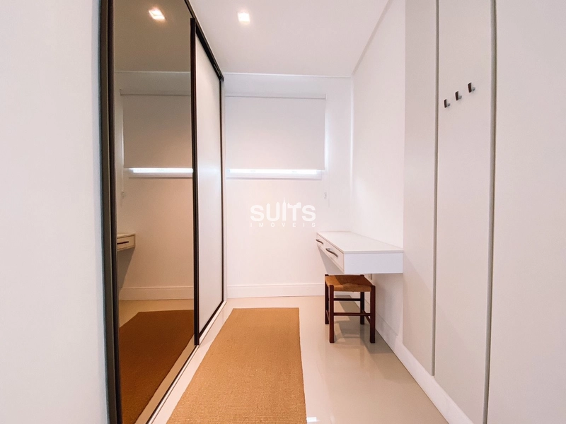 Belíssimo sobrado beira lago à venda no condomínio Enseada: 52ª foto da galeria de imagens do imóvel