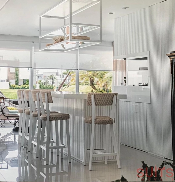 Belíssimo sobrado beira lago à venda no condomínio Enseada: 92ª foto da galeria de imagens do imóvel