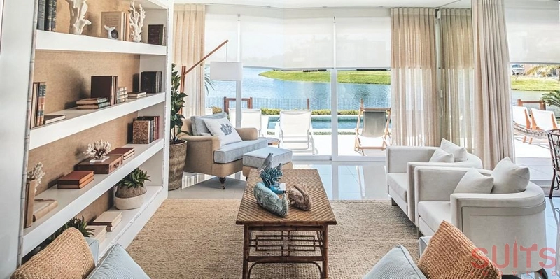 Belíssimo sobrado beira lago à venda no condomínio Enseada: 85ª foto da galeria de imagens do imóvel