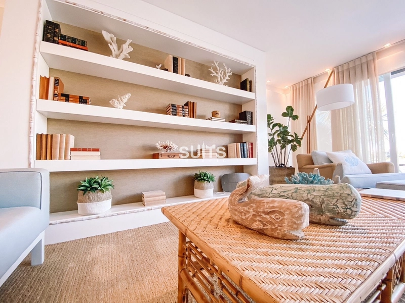 Belíssimo sobrado beira lago à venda no condomínio Enseada: 19ª foto da galeria de imagens do imóvel