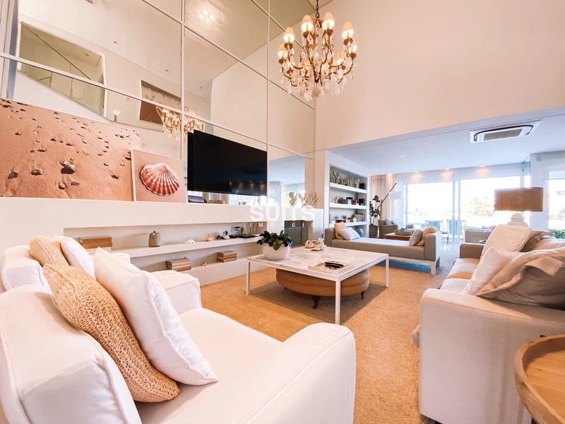 Belíssimo sobrado beira lago à venda no condomínio Enseada: 33ª foto da galeria de imagens do imóvel