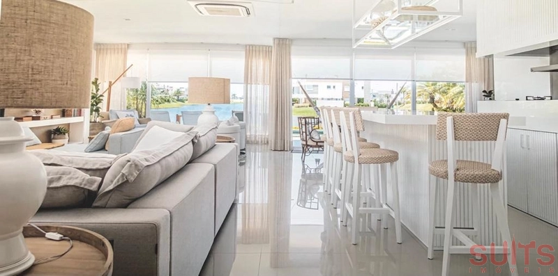 Belíssimo sobrado beira lago à venda no condomínio Enseada: 82ª foto da galeria de imagens do imóvel