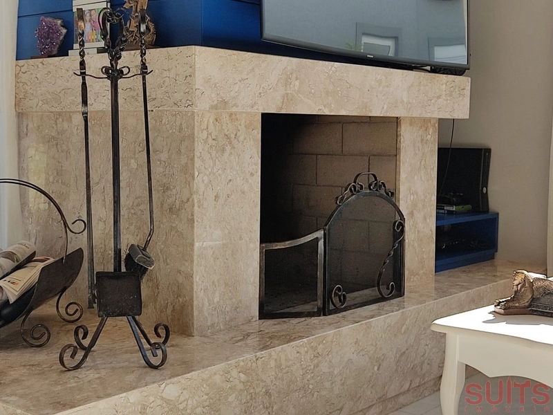 Linda casa beira lago com piscina no Condomínio Riviera: 6ª foto da galeria de imagens do imóvel