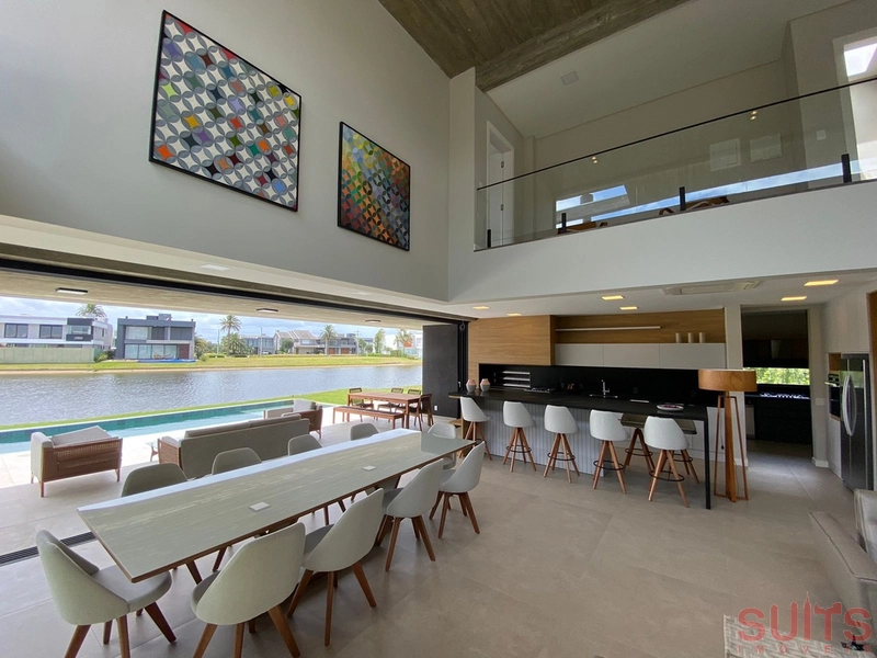 Magnífico sobrado beira lago no condomínio Enseada: 5ª foto da galeria de imagens do imóvel