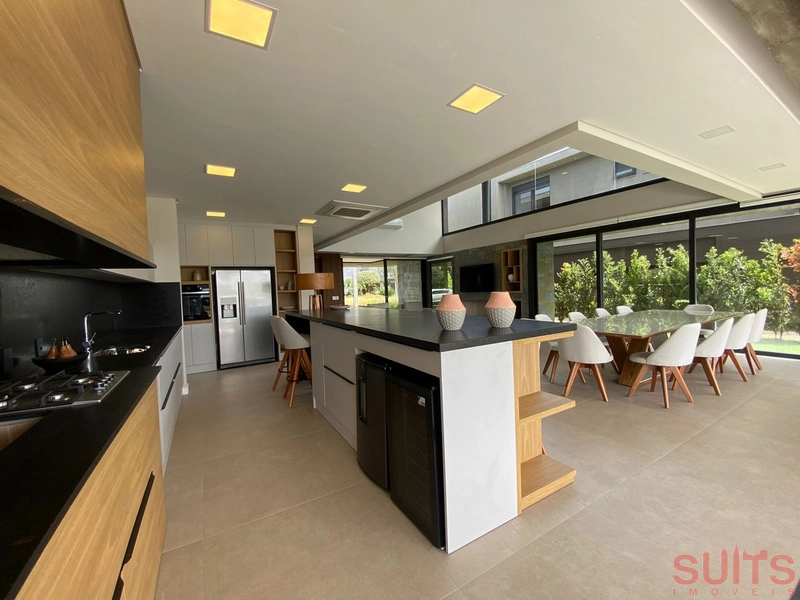 Magnífico sobrado beira lago no condomínio Enseada: 9ª foto da galeria de imagens do imóvel