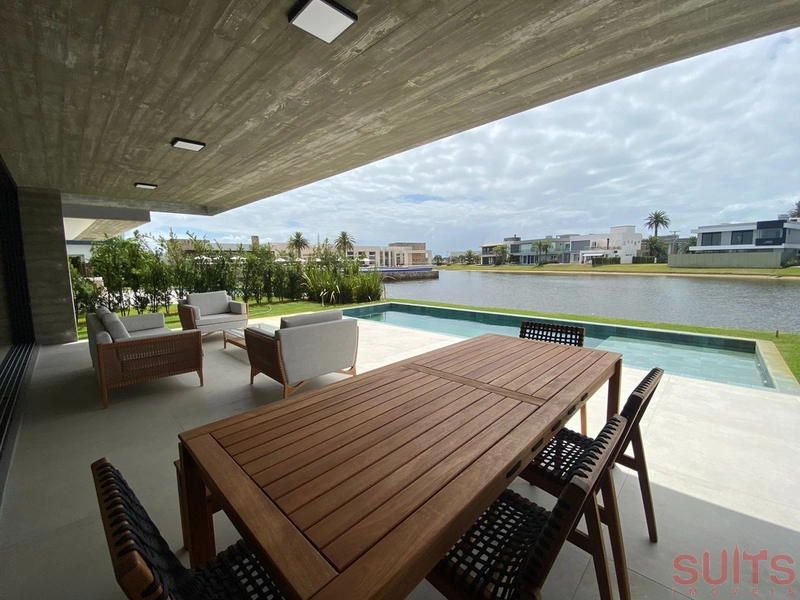 Magnífico sobrado beira lago no condomínio Enseada: 10ª foto da galeria de imagens do imóvel